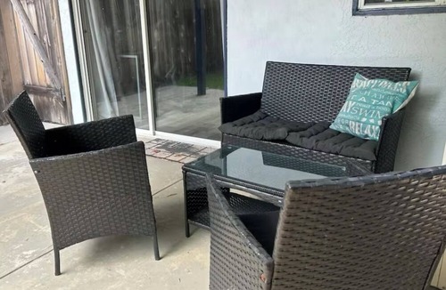 Roseville - Fleet Ridge Apartment | Point Loma Studio w/kitchen, private entrance, and private yard