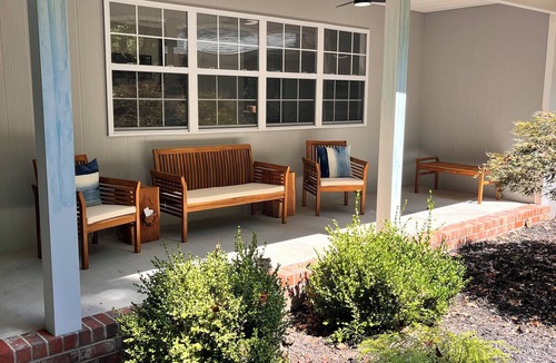 Sumner County House | Pollys Place for bird lovers - Private, Close to Gallatin-Sleeps 10-Pet Friendly
