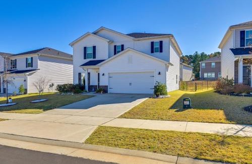 Mooresville House | Pool Access + Patio: Quiet Home Near Lake Norman