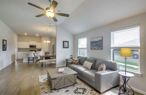 Wheatland House | Pool Access & Private Yard: New Oklahoma City Home