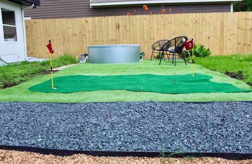 Northside House | Pool + Fire Pit - 5 Min to Downtown and Stadiums