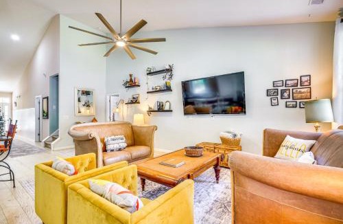 North Charleston House | Pool, Porch + Parks: North Charleston Family Home!