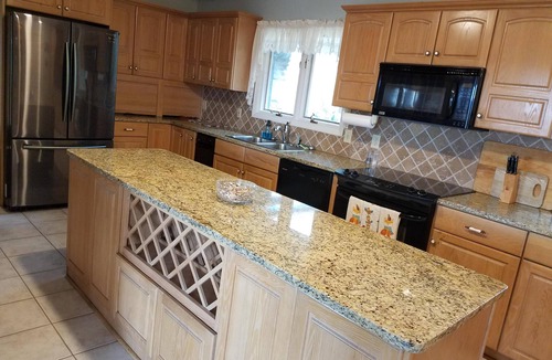 Vass House | Pool side Paradise near Fort Bragg, Pinehurst, Southern Pines, hot tub & Golf!