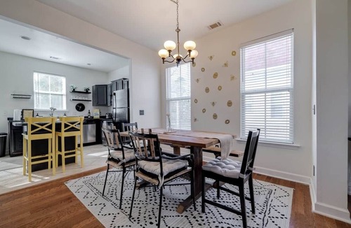 Pooler House | Pooler - Tupelo Honey - TWO Houses - Sleeps 16