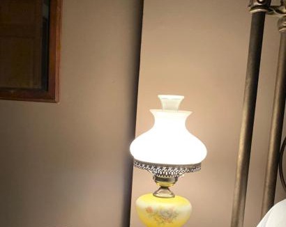Helena Apartment | Pope House - Hist. Mansion - The Gold Rush Suite