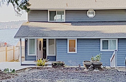 Poulsbo House | Poulsbo Beach Hideaway