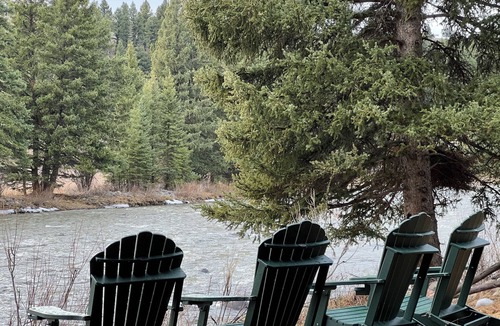Gallatin Gateway Cabin | Pre-Season Discount on Winter Wonderland Cabin