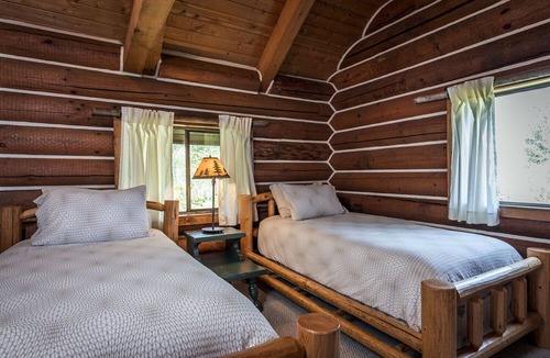 Florence House | Preacher's Cabin - a real Montana log cabin, right at river's edge - sleeps 6