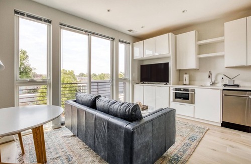 H Street Corridor Apartment | Premium H Street 1BR w/W/D, nr Light Rail Station & Buses, by Blueground