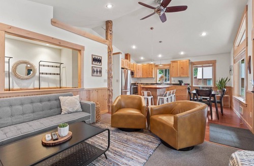 Nordman Cabin | Priest Lake Family Cabin w/Private Beach Access