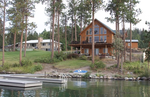 Big Arm House | Prime Lakefront Home Beautiful Views, Fire pit and Great Dock!