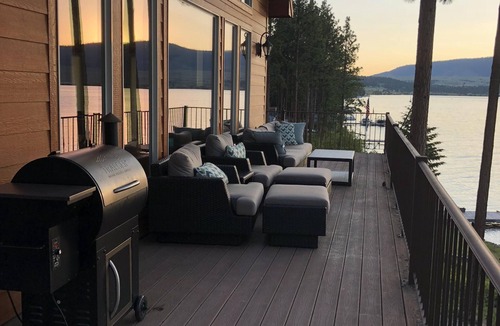 Big Arm House | Prime Lakefront Home Beautiful Views, Fire pit and Great Dock!