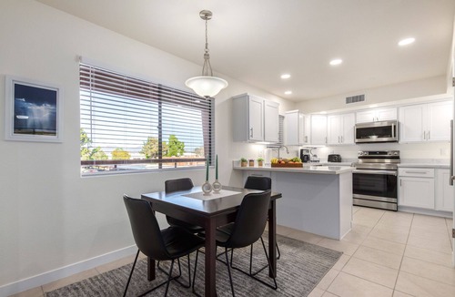 Paradise Valley Village Condo | Pristine, Impeccable Condo - Fantastic Paradise Valley Village Location !
