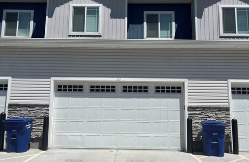 St. Anthony House | Pristine townhome near Sand Dunes with Ample Street Parking