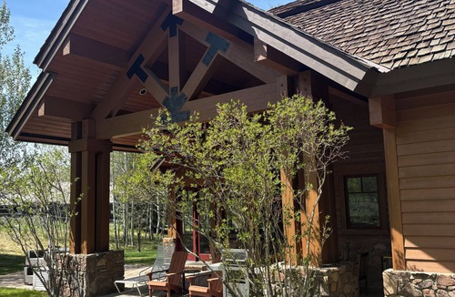Sun Valley House | Private 2-Br Gimlet Home with Mountain View’s and River Access