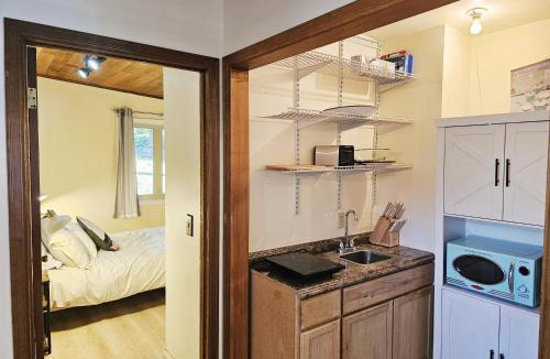 Sammamish House | Private 2BR Amazing Lake Sammamish Views
