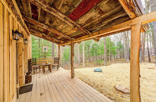 Helmsburg Cabin | Private 3.5 acre Waterfront Cabin with Hot Tub, WiFi, Minutes from Nashville