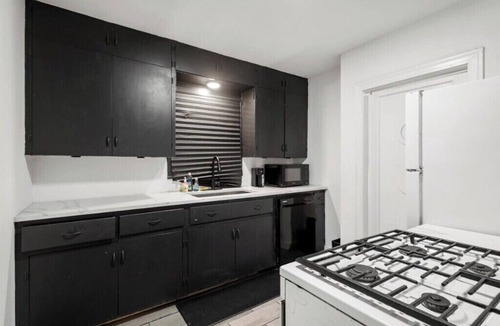 Cherrywood House | Private Austin Getaway - Near Downtown, UT, 6th St