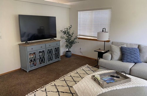 Post Falls House | Private Beach Access. 3 bed 2 bath house that sleeps 6