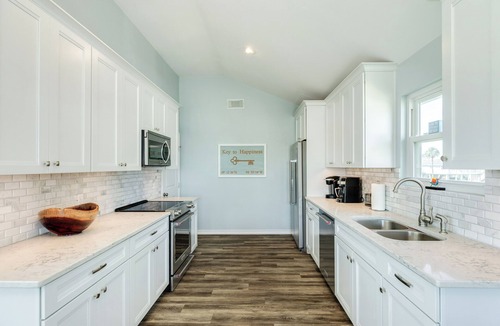 Pirates Beach House | Private Beachside Home, Perfect for Families, Updated Interior & Near Beach