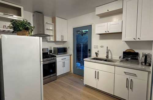 East San Gabriel House | Private Cottage 2BR in San Gabriel Quiet Stay Free Wi-Fi