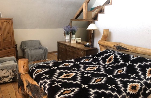 Hamilton House | Private getaway. A-frame
