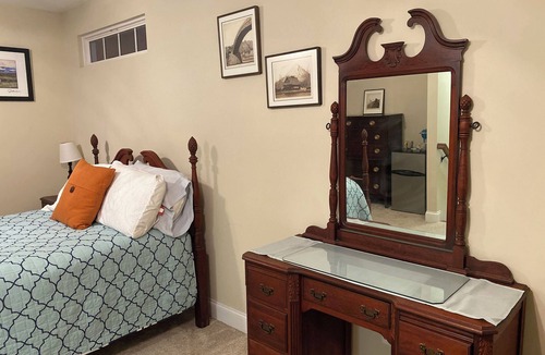 Aiken Bed & Breakfast | Private guest suite at 13 Acre Horse Farm