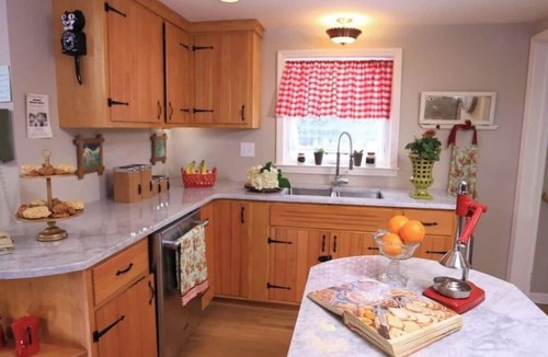 Oxford House | Private home with indoor pool -book your holiday stay