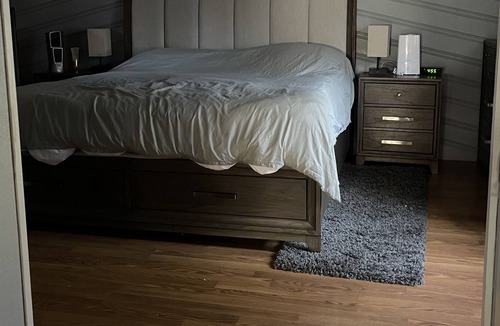 Newcastle House | Private home, within minutes to the Black Hills.