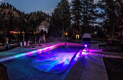 Garden Valley House | Private Hot Spring, No Shared Spaces, Perfect for Couples, 1 Hour North of Boise