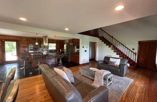 Valdese House | Private Lake Waterfront+ Dock, Sauna, Hot Tubn