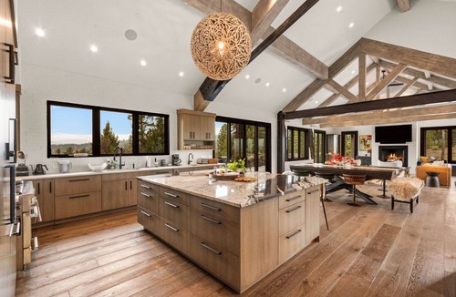 Skywood Preserve House | Private Luxury Escape | Deck, Hot Tub + Views!