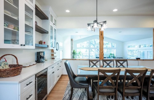 Dripping Springs House | Private Luxury Getaway | Fire Pit | Near Weddings
