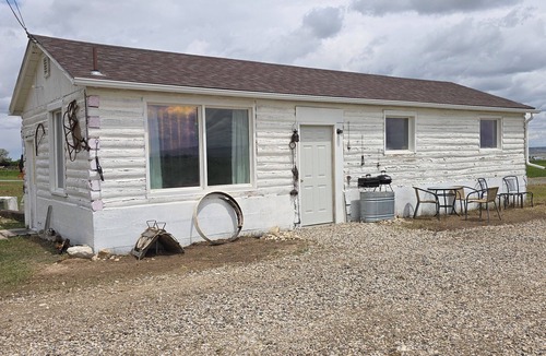 Powell Cabin | Private oasis at the famous Heart Mountain in charming Ralston with WiFi, AC