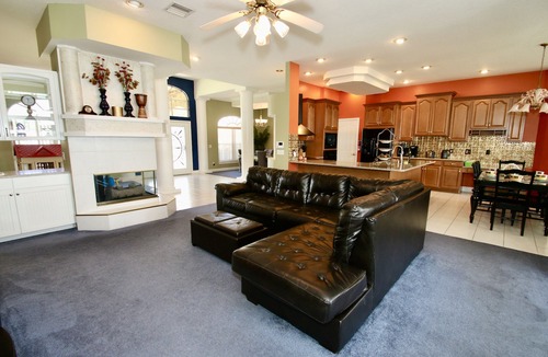 Deltona Lakes House | PRIVATE OASIS! CLEAN 4 BEDROOM, LAKE VIEW HOME!