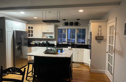 East Falmouth House | Private Pond side in Falmouth
