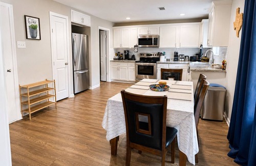 OST - South Union House | Private Pool, Near NRG Stadium & Texas Medical & Downtown