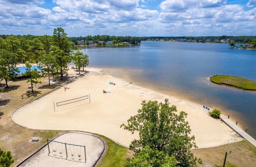Olivia Cottage | Private Pool! Wateredge Lake House