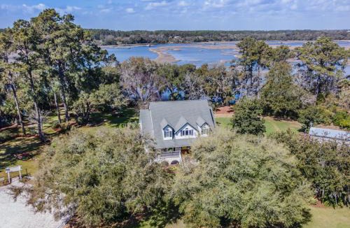 Saint Helena Island House | Private Retreat on Deep Water overlooking Jenkins Creek