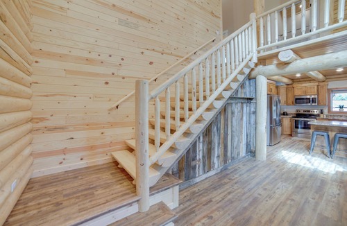 Rigby Cabin | Private Riverside Cabin, Golf Across the Street