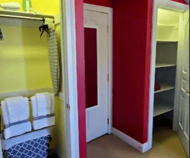 Commercial Point Resort | Private room ∙ 1 guest