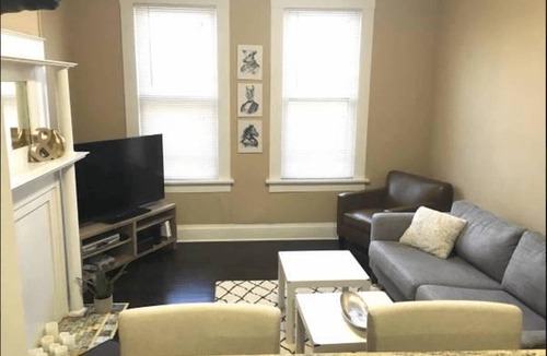 Downtown Columbus Resort | Private room ∙ 1 guest