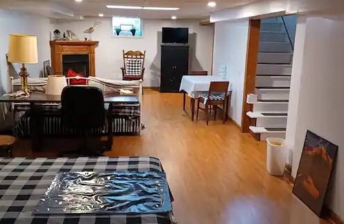 Speedway Resort | Private room ∙ 1 guest