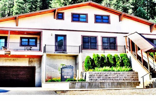 Mullan Resort | Private room ∙ 3 guests