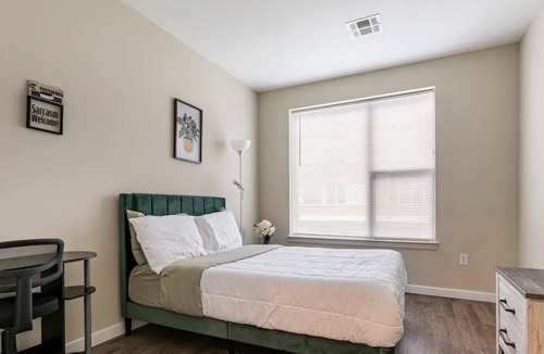 Getty Square Apartment | Private room with its own private bathroom