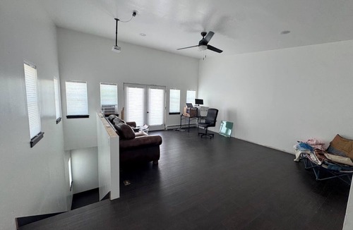 Sheridan House | Private room with private bathroom. One mile from town and the hospital.