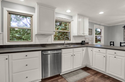 Westfield House | Private/spacious home w/backyard near Grand Park