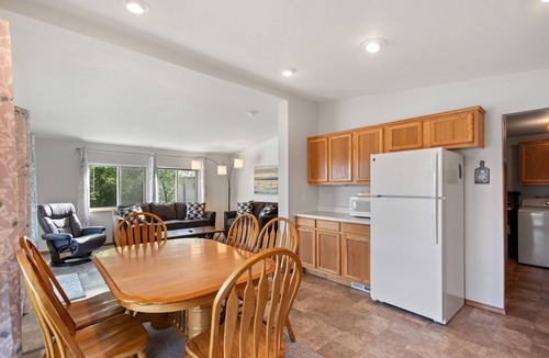 Bonner County House | Private waterfront home with a firepit, deck, W/D, and WiFi - pretty lake views