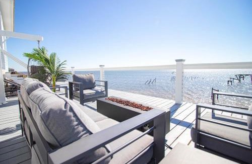 Ocean Springs House | Private Waterfront Beach House with Fire-pit