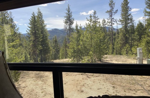Lolo House | Private Wooded Camp site with fully equipped fifth wheel above Lolo Hot Springs